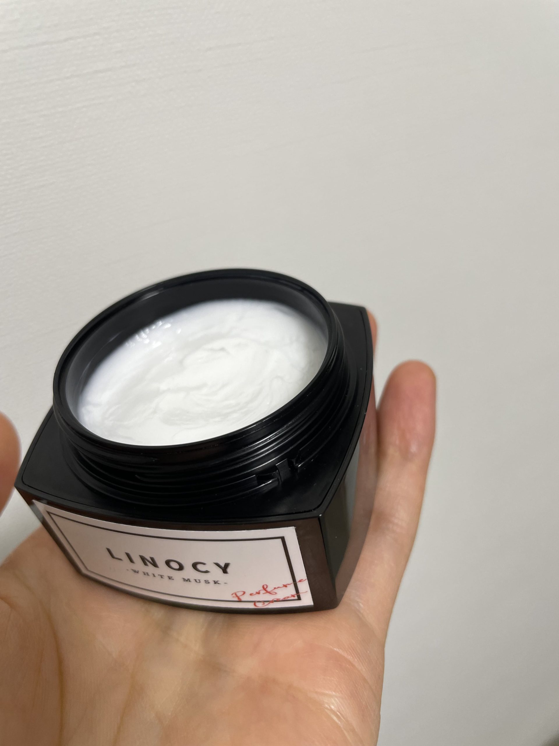 LINOCY（リノシー）の練り香水はどんな香り？